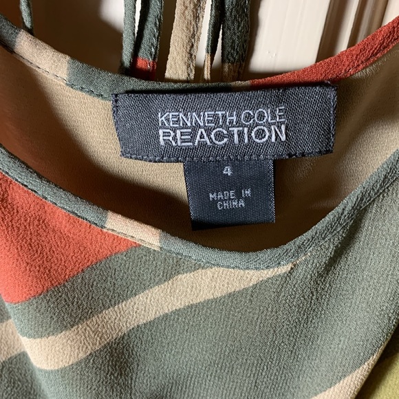 Diagonal striped tie-back cami top - Picture 3 of 3